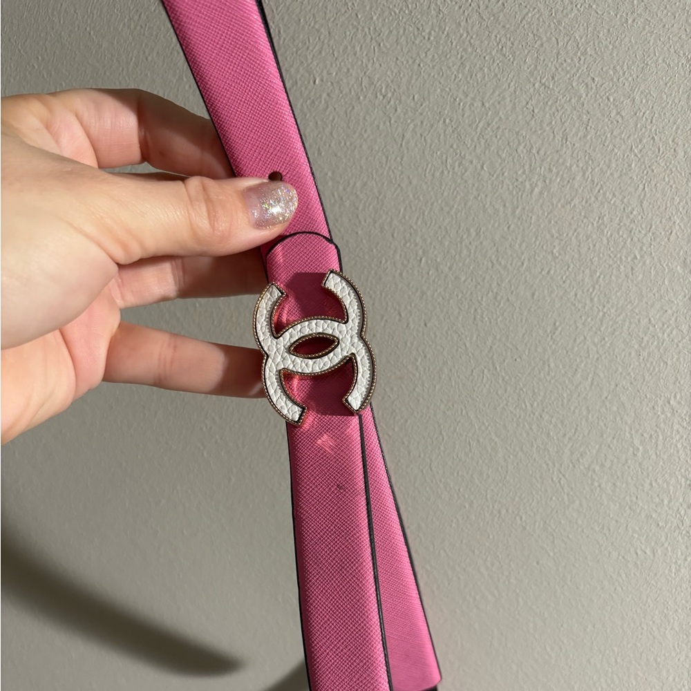 Pink leather Chanel cc buckle belt - Picture 2 of 2